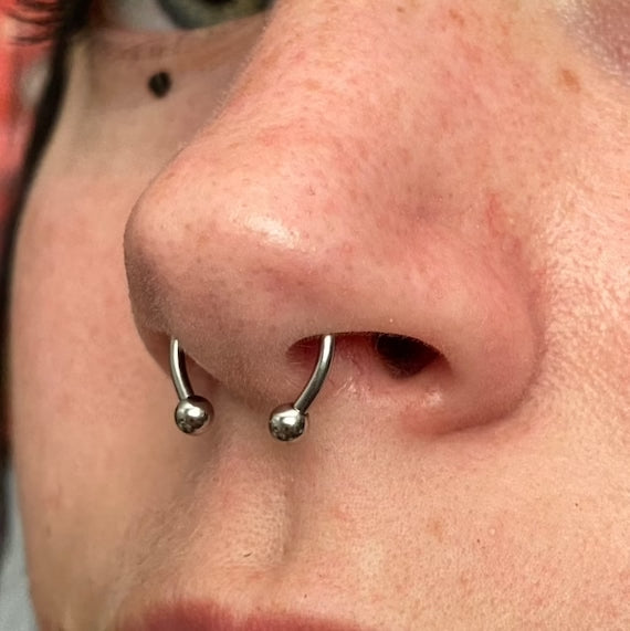 Magnetic Septum Piercing